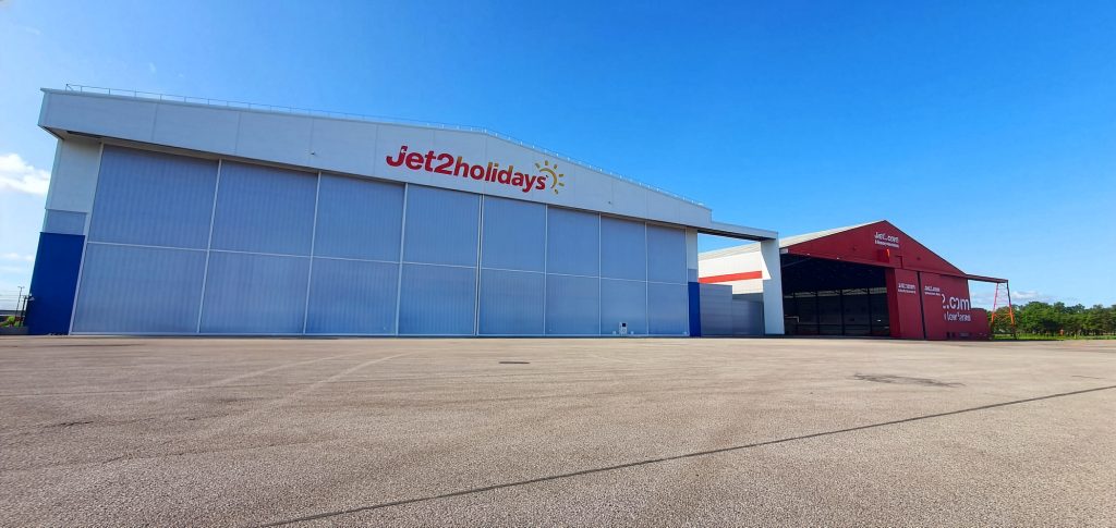 Brett Martin’s Polycarbonate Panels Illuminate Aircraft Hangar 1 Brett Martin