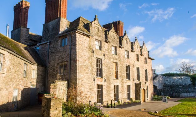 Renderplas: Restoring heritage with contemporary precision