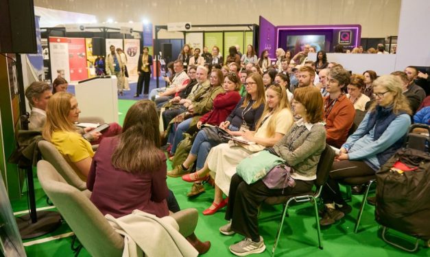 Sessions Empowering Women in Construction at UK Construction Week