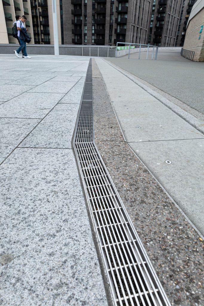 AWMS: Wade Linear Drainage from Alumasc - design and performance combined 3 AWMS Wade